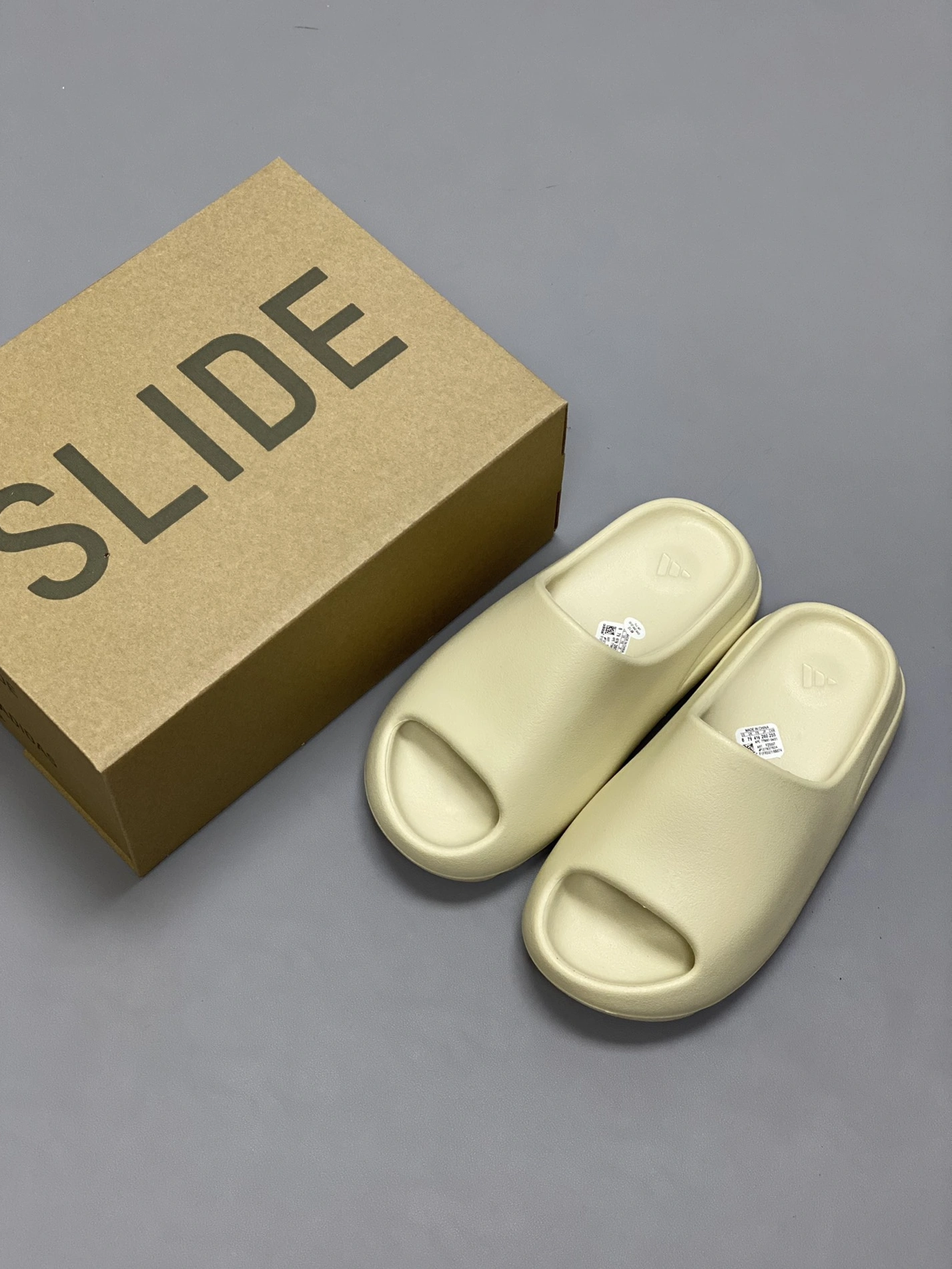 Trendy 1750 Adidas Yeezy Slippers For Women
