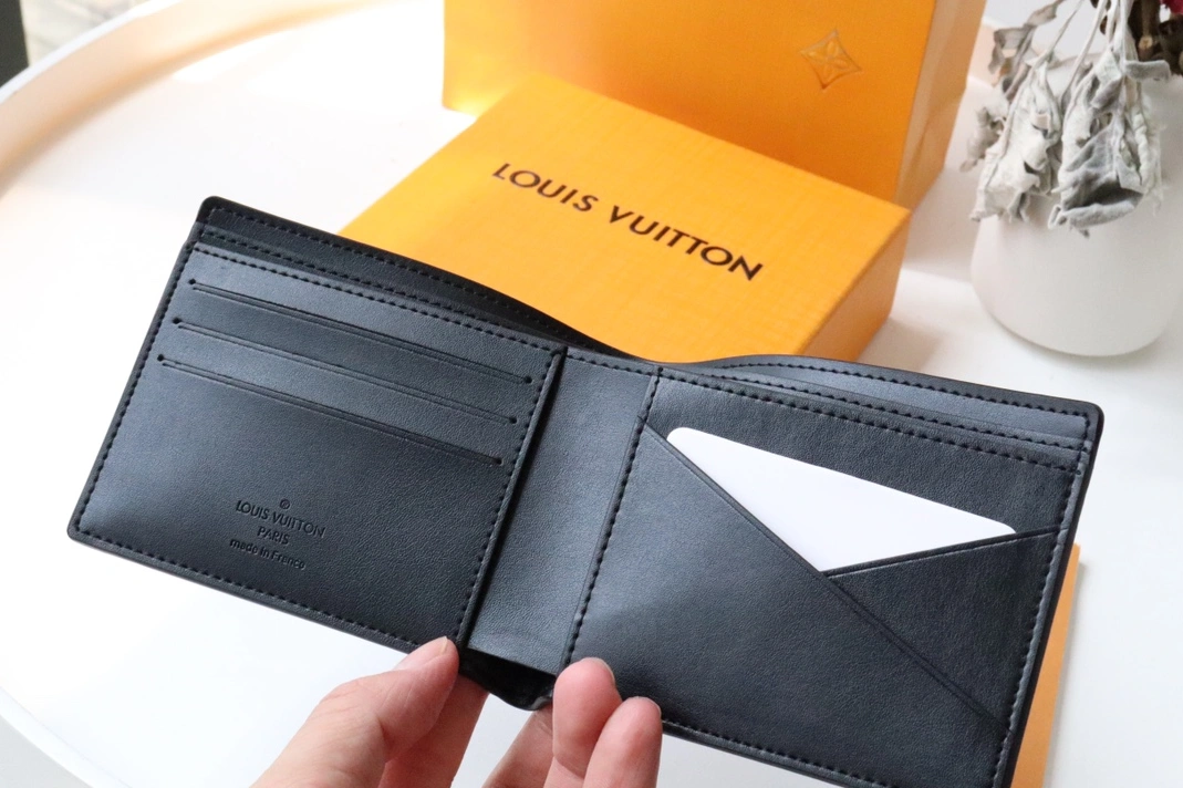 Trendy 1897 Louis Vuitton AAA Man Wallets