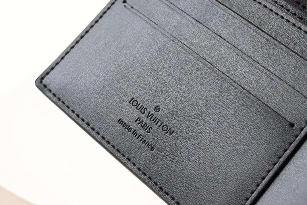 Trendy 1897 Louis Vuitton AAA Man Wallets