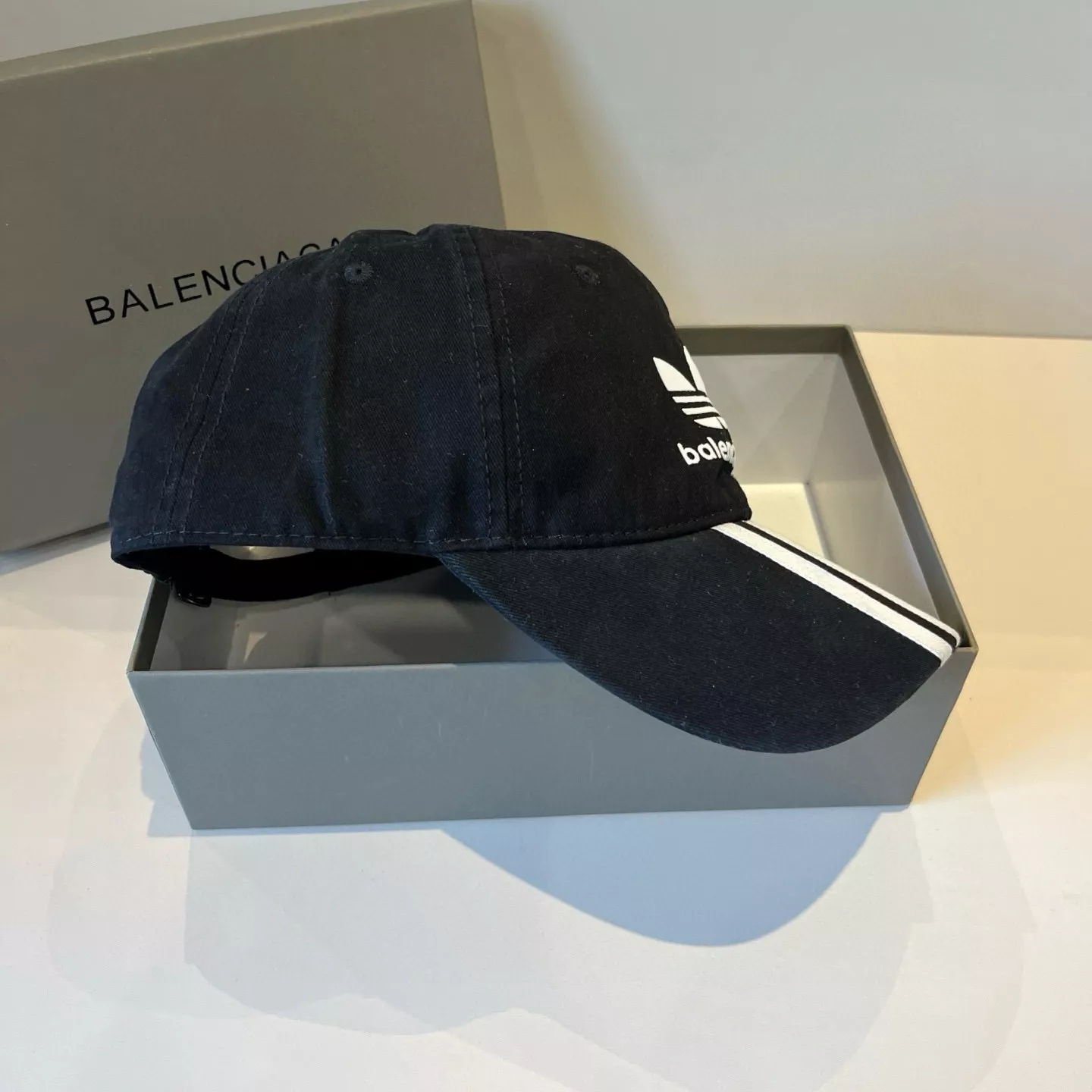 Trendy 2011 Balenciaga Caps