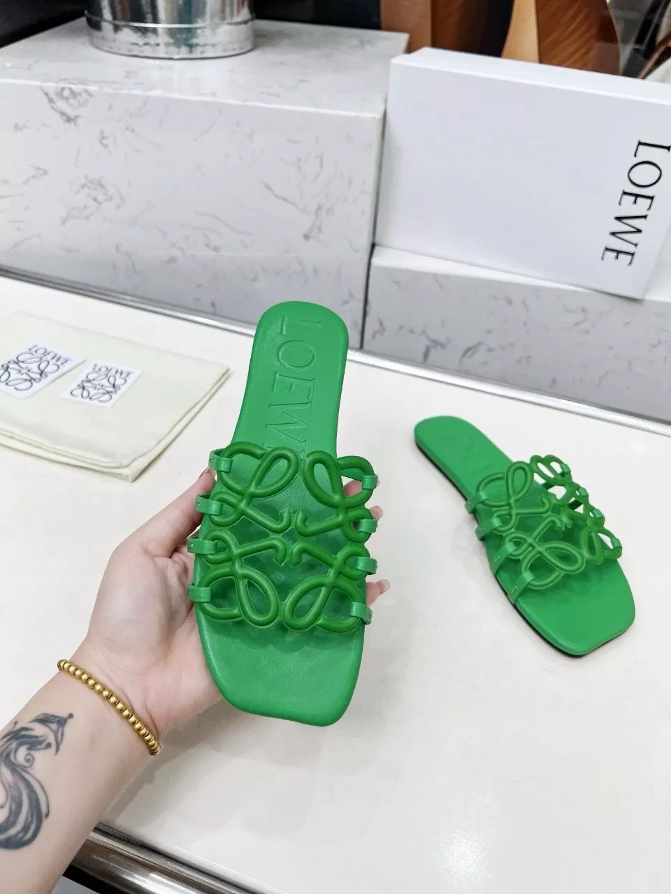 Trendy 2015 LOEWE Slippers For Women