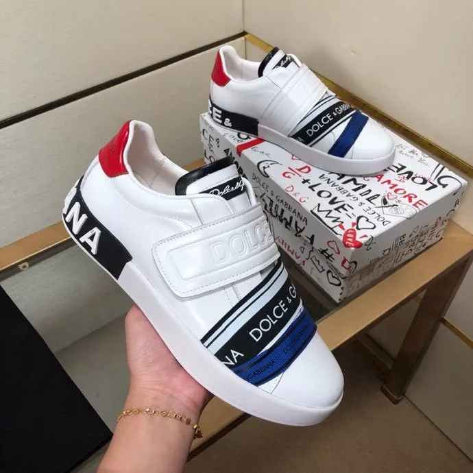 Trendy 2077 Dolce & Gabbana D&G Casual Shoes For Men