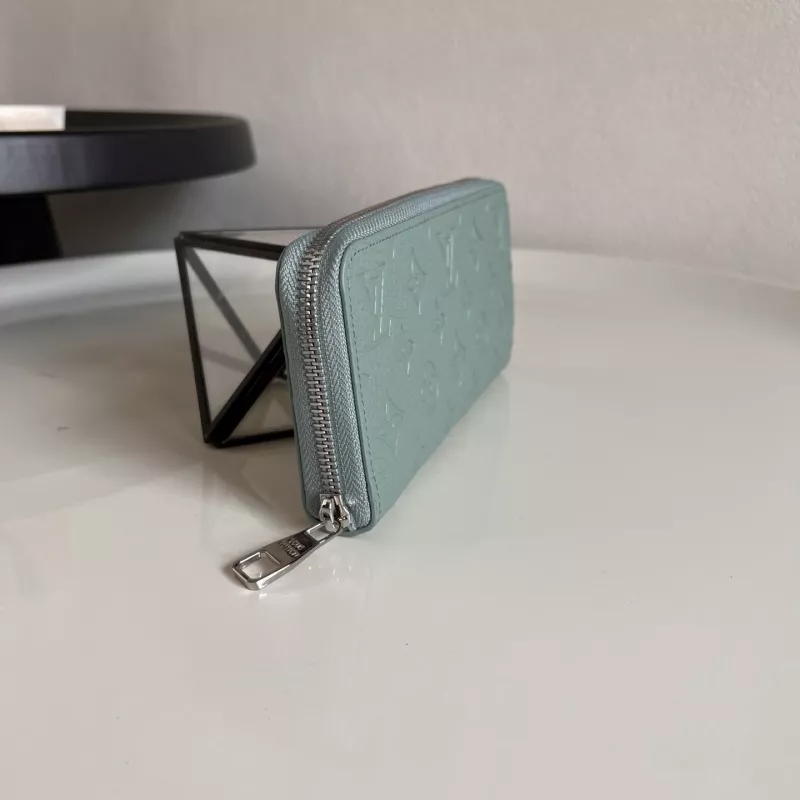 Trendy 2092 Louis Vuitton AAA Quality Card Case