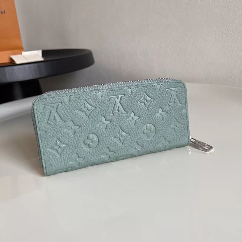 Trendy 2092 Louis Vuitton AAA Quality Card Case