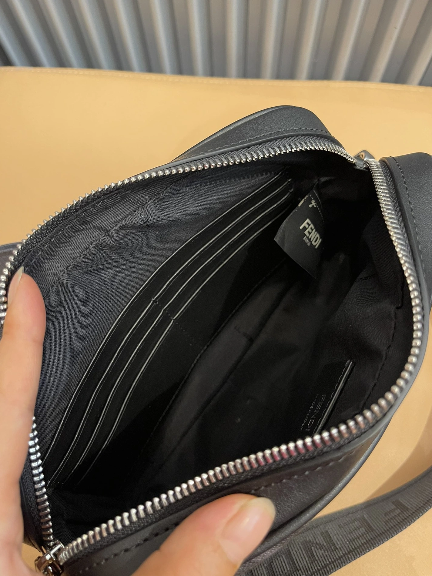 Trendy 2099 Fendi AAA Man Messenger Bags