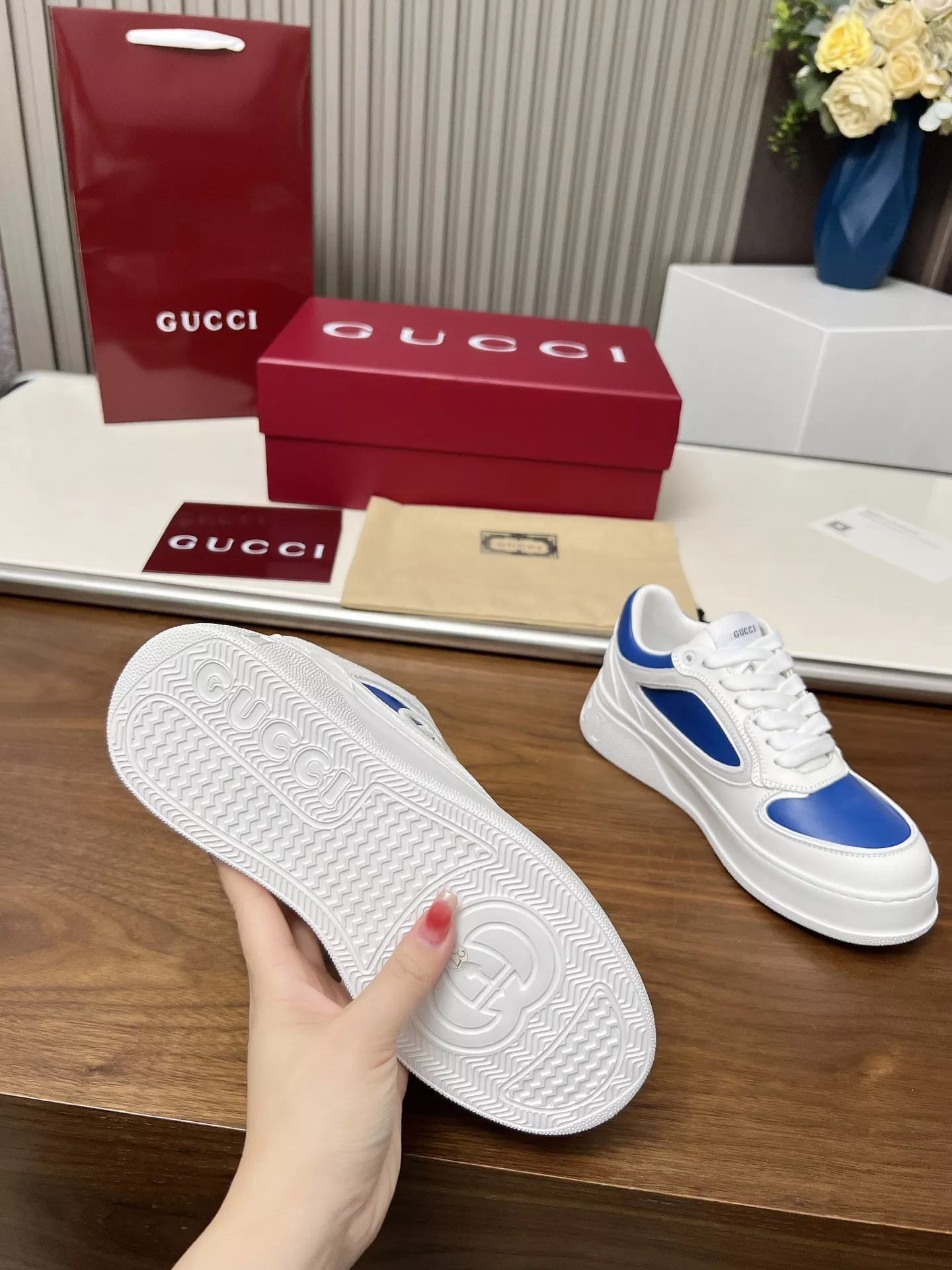 Trendy 2140 Gucci Casual Shoes For Men