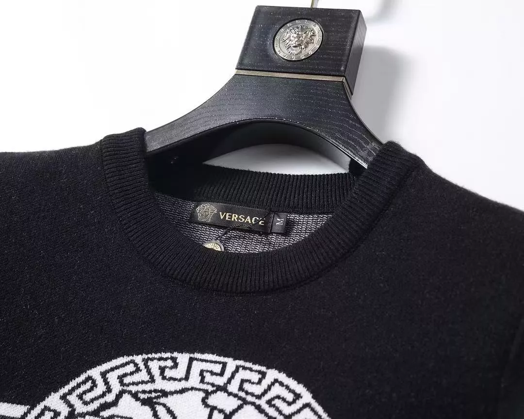 Trendy 2176 Versace Sweaters Long Sleeved For Men