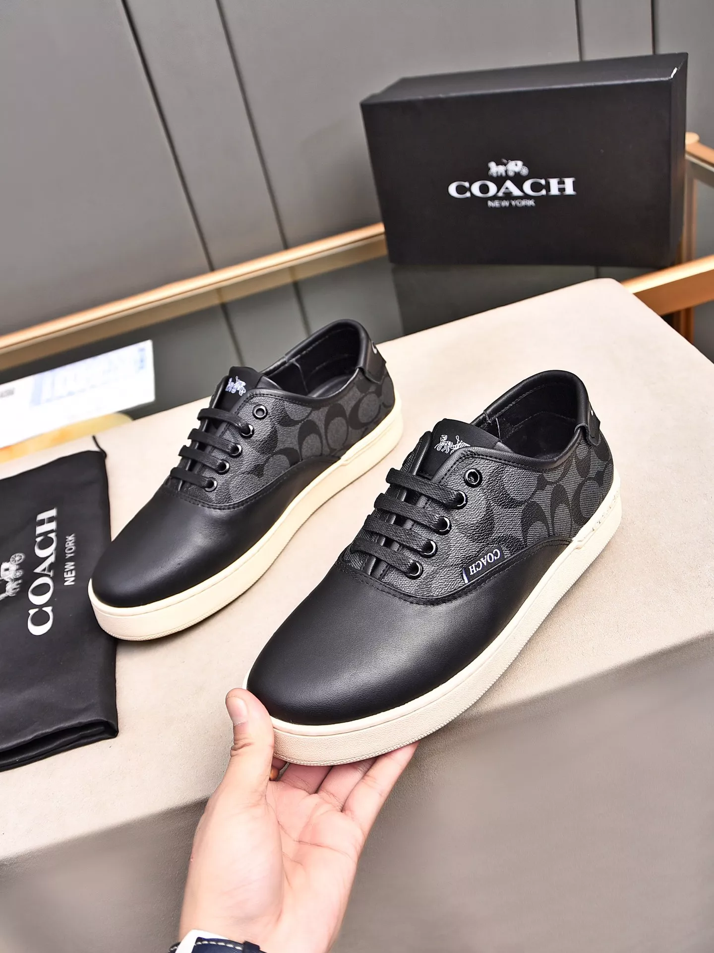 Trendy 2227 Coach Fashion Shoes For Men