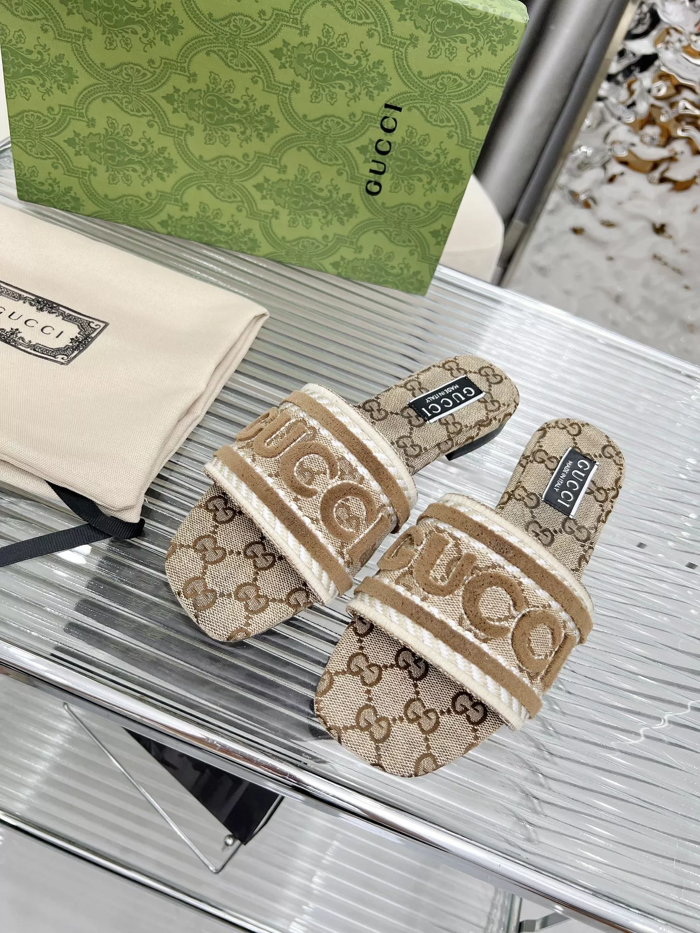 Trendy 2229 Gucci Slippers For Women
