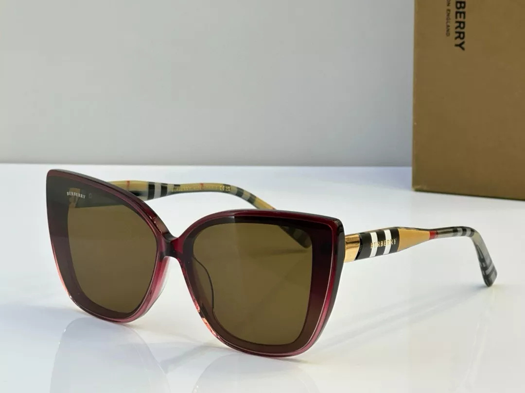 Trendy 2250 Burberry AAA Quality Sunglasses