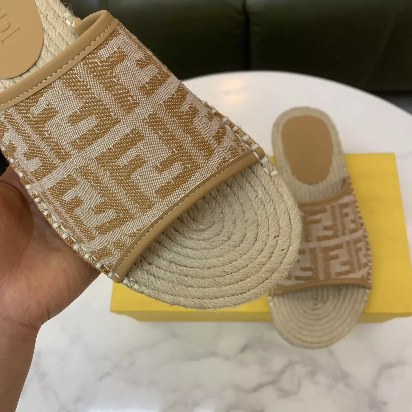 Trendy 2279 Fendi Slippers For Men