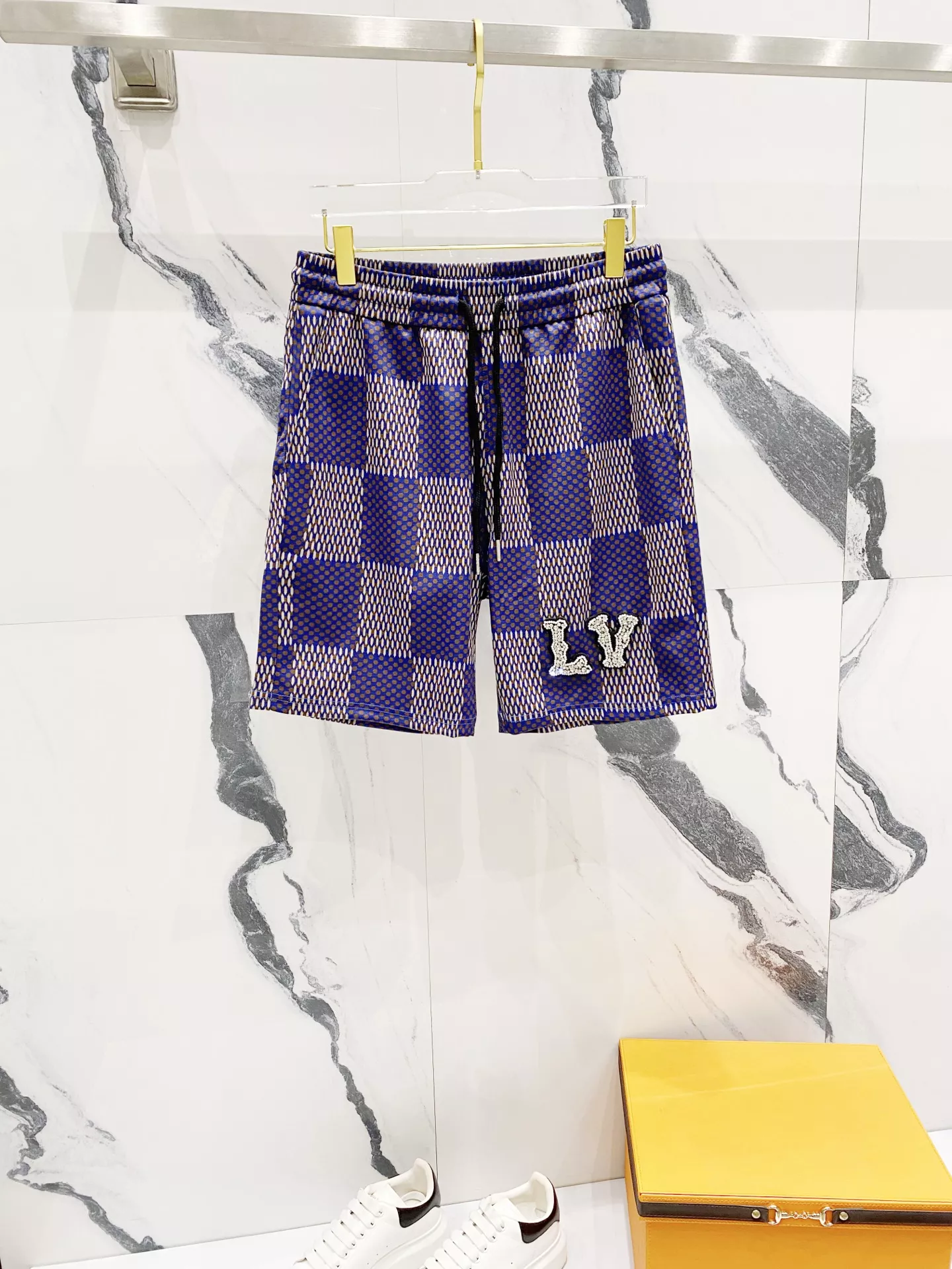 Trendy 2285 Louis Vuitton LV Tracksuits Short Sleeved For Unisex
