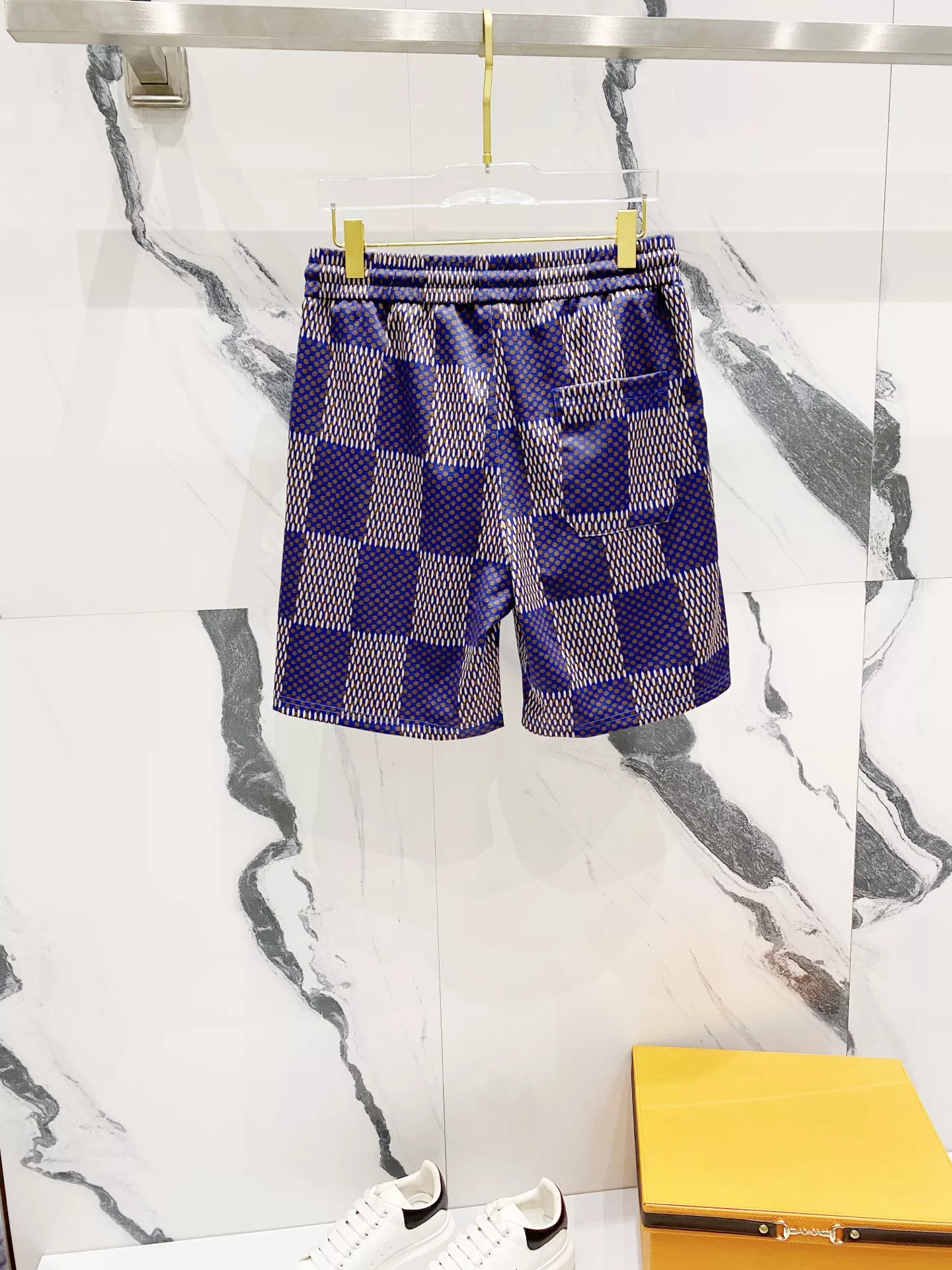 Trendy 2285 Louis Vuitton LV Tracksuits Short Sleeved For Unisex