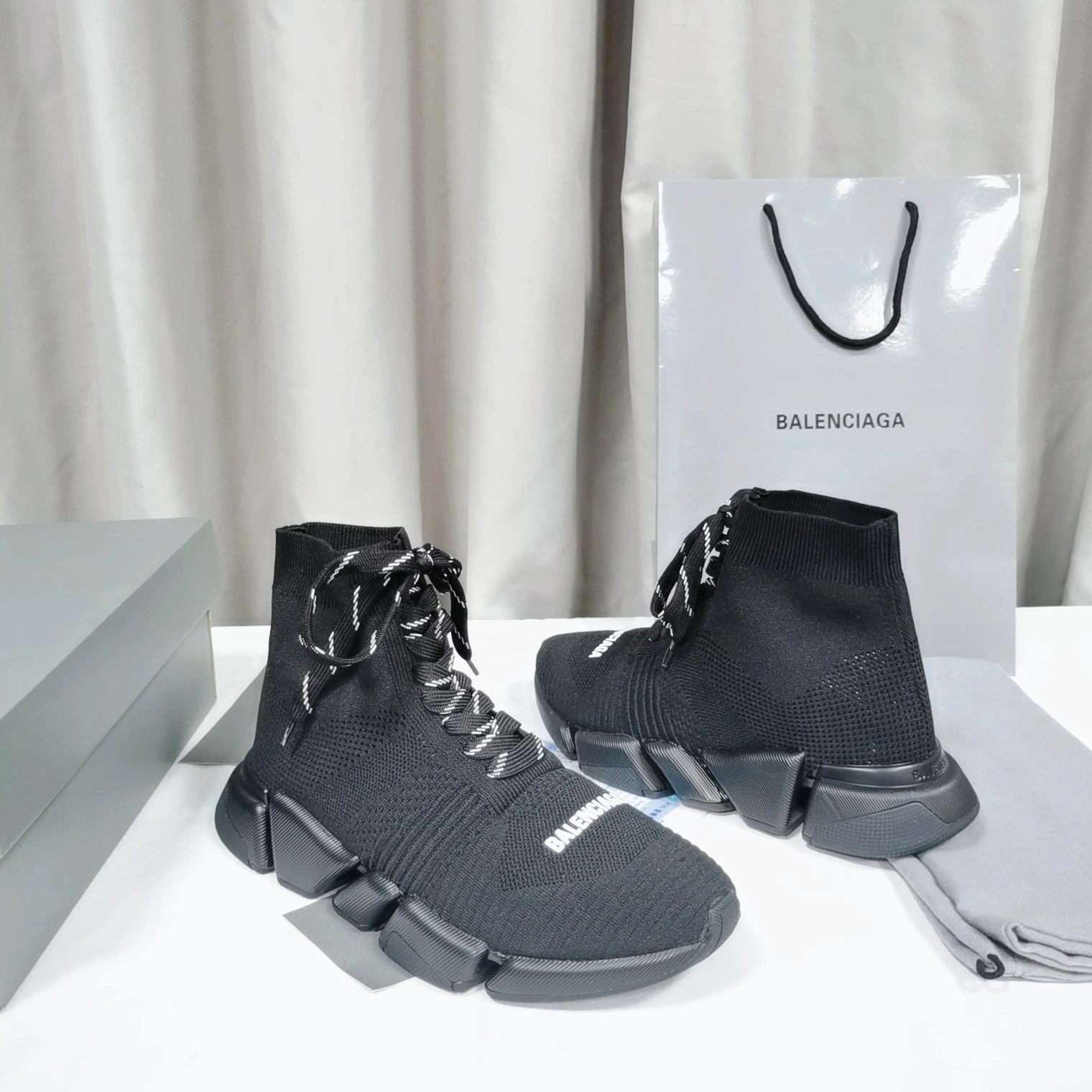 Trendy 2386 Balenciaga Boots For Men
