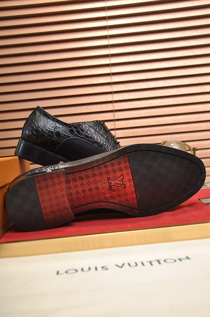 Trendy 2534 Louis Vuitton LV Oxfords Shoes For Men