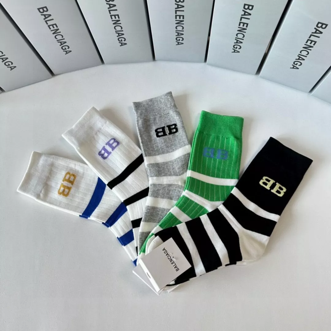 Trendy 2813 Balenciaga Socks