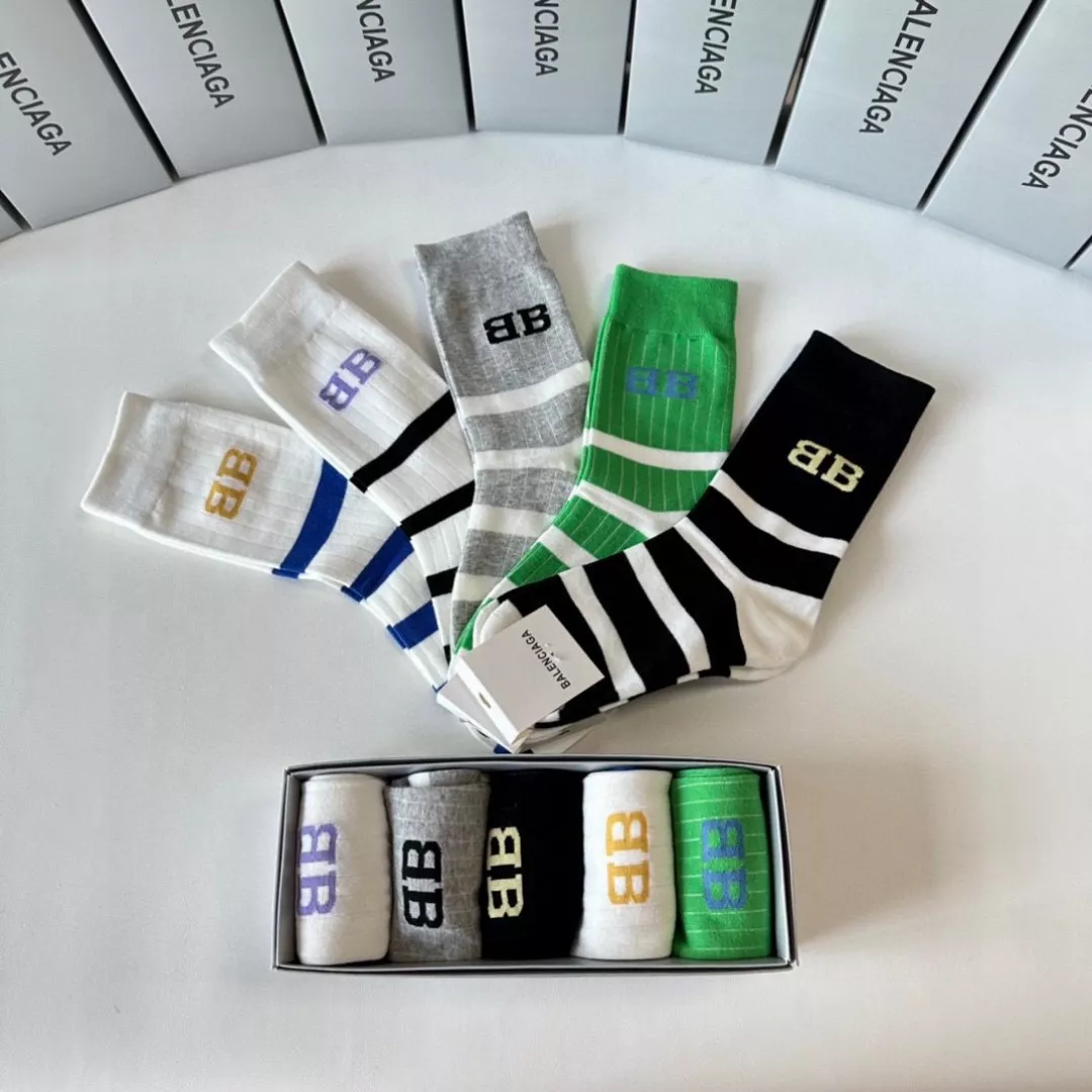 Trendy 2813 Balenciaga Socks