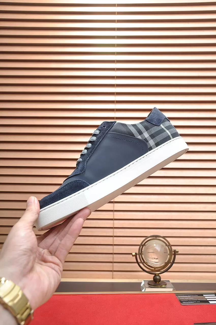 Trendy 3064 Burberry Casual Shoes For Men