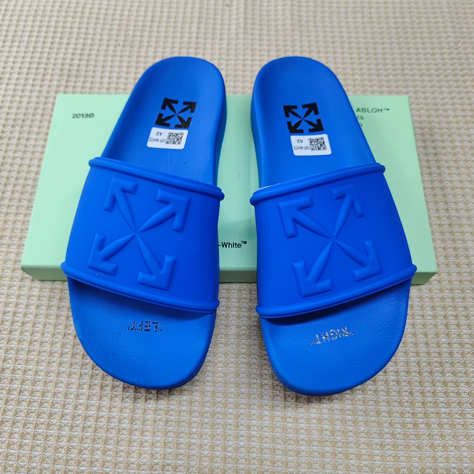 Trendy 3066 Off-White Slippers For Women