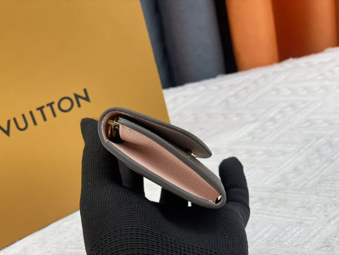 Trendy 3185 Louis Vuitton LV Card Case
