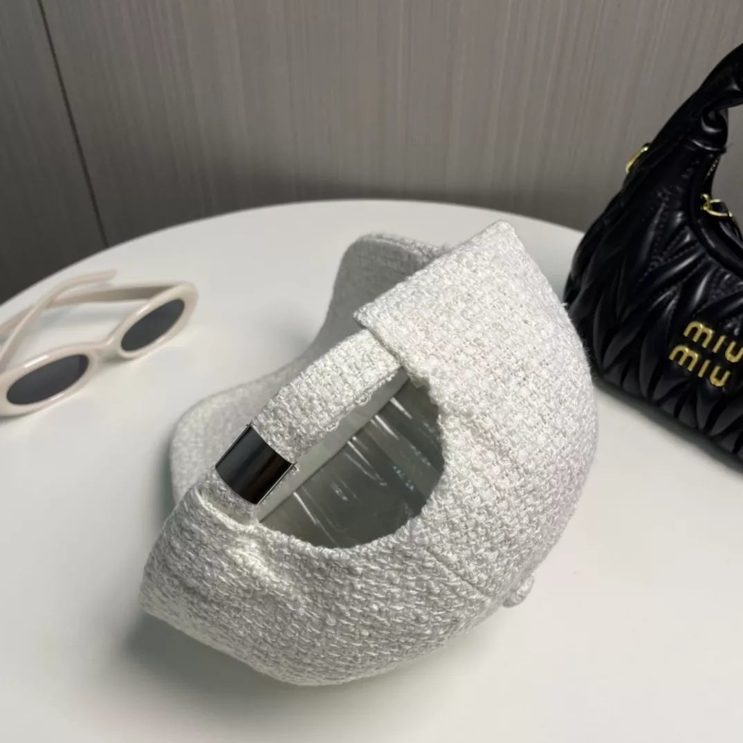Trendy 3189 Celine Caps