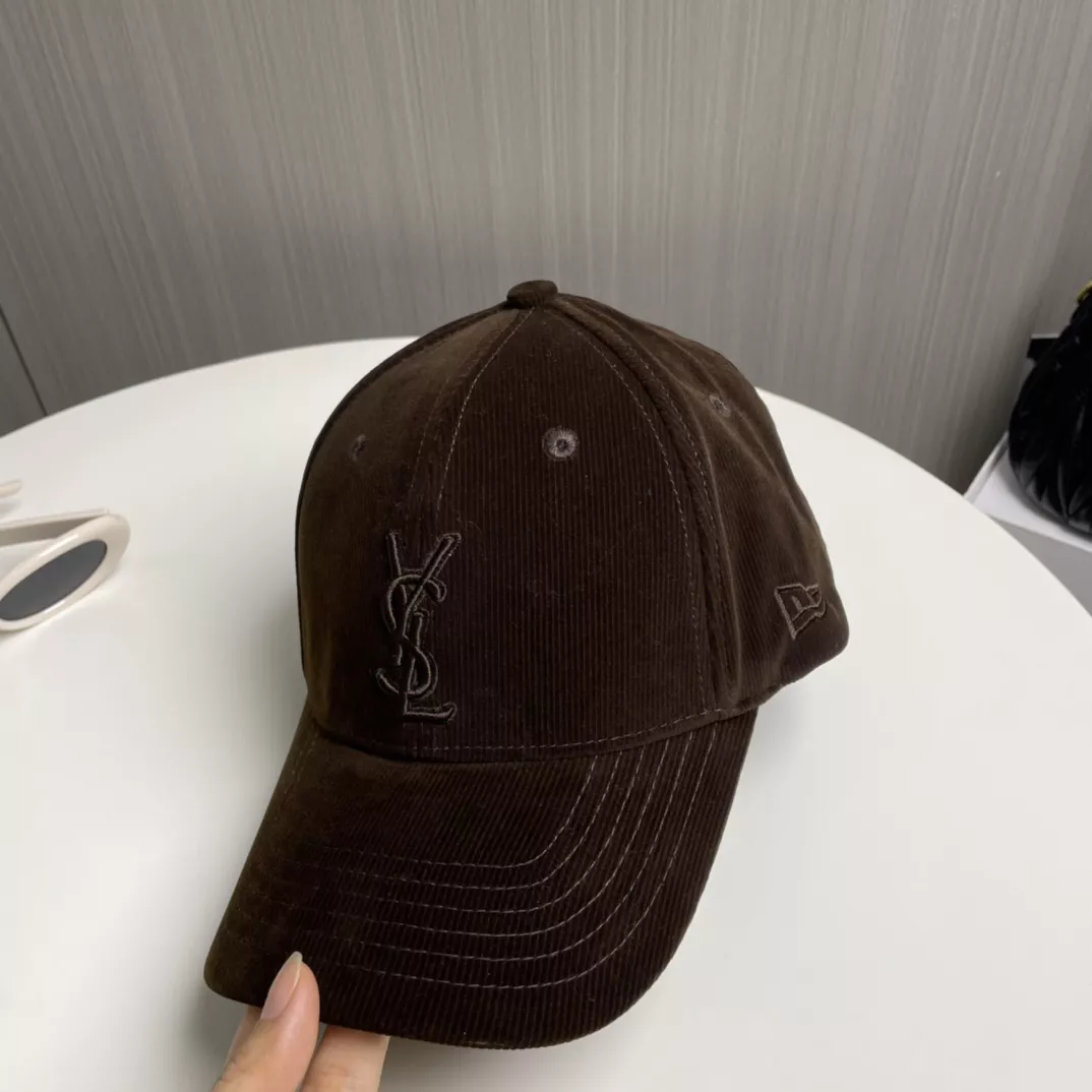 Trendy 3205 Yves Saint Laurent YSL Caps