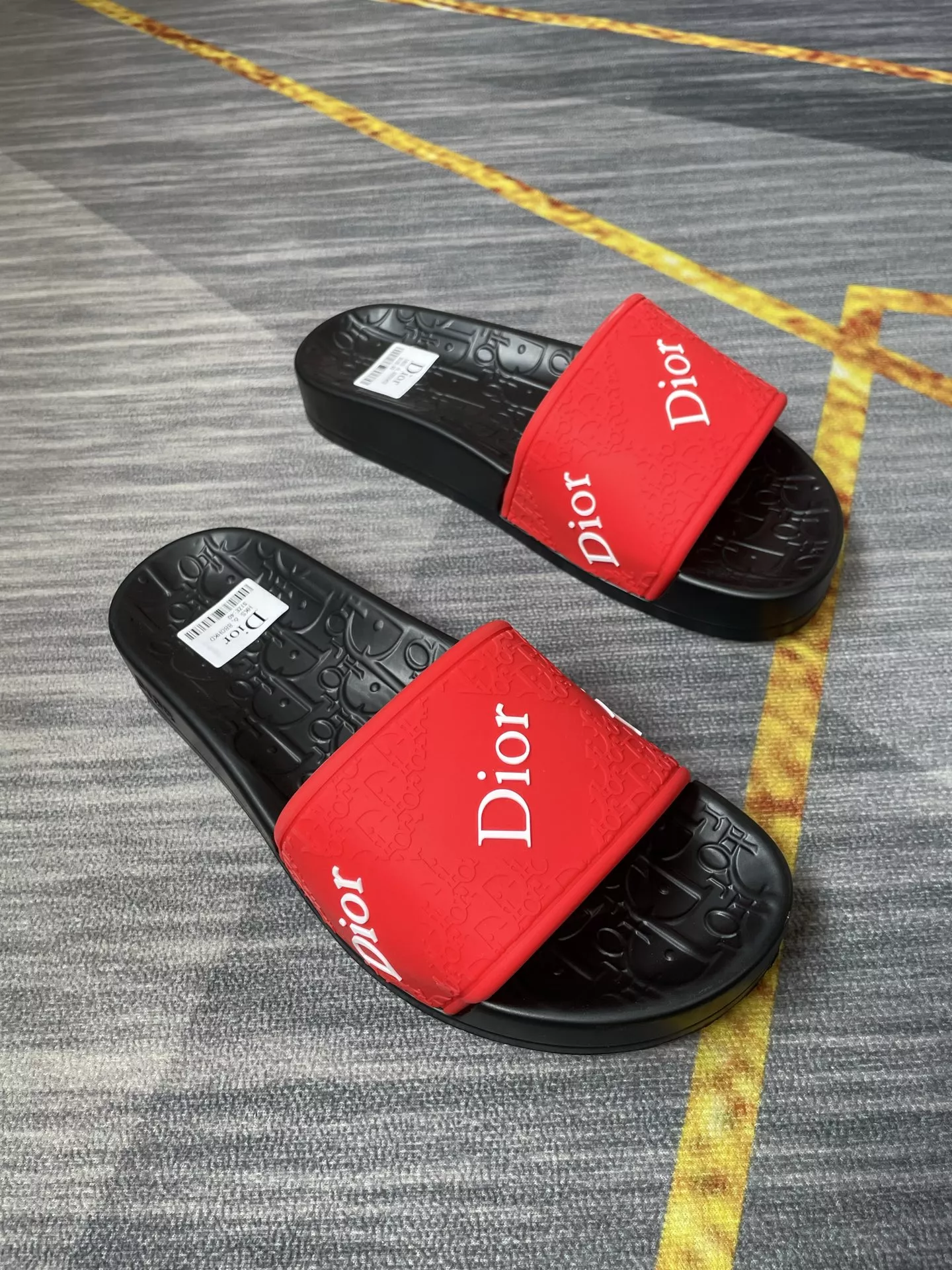 Trendy 3306 Christian Dior Slippers For Men