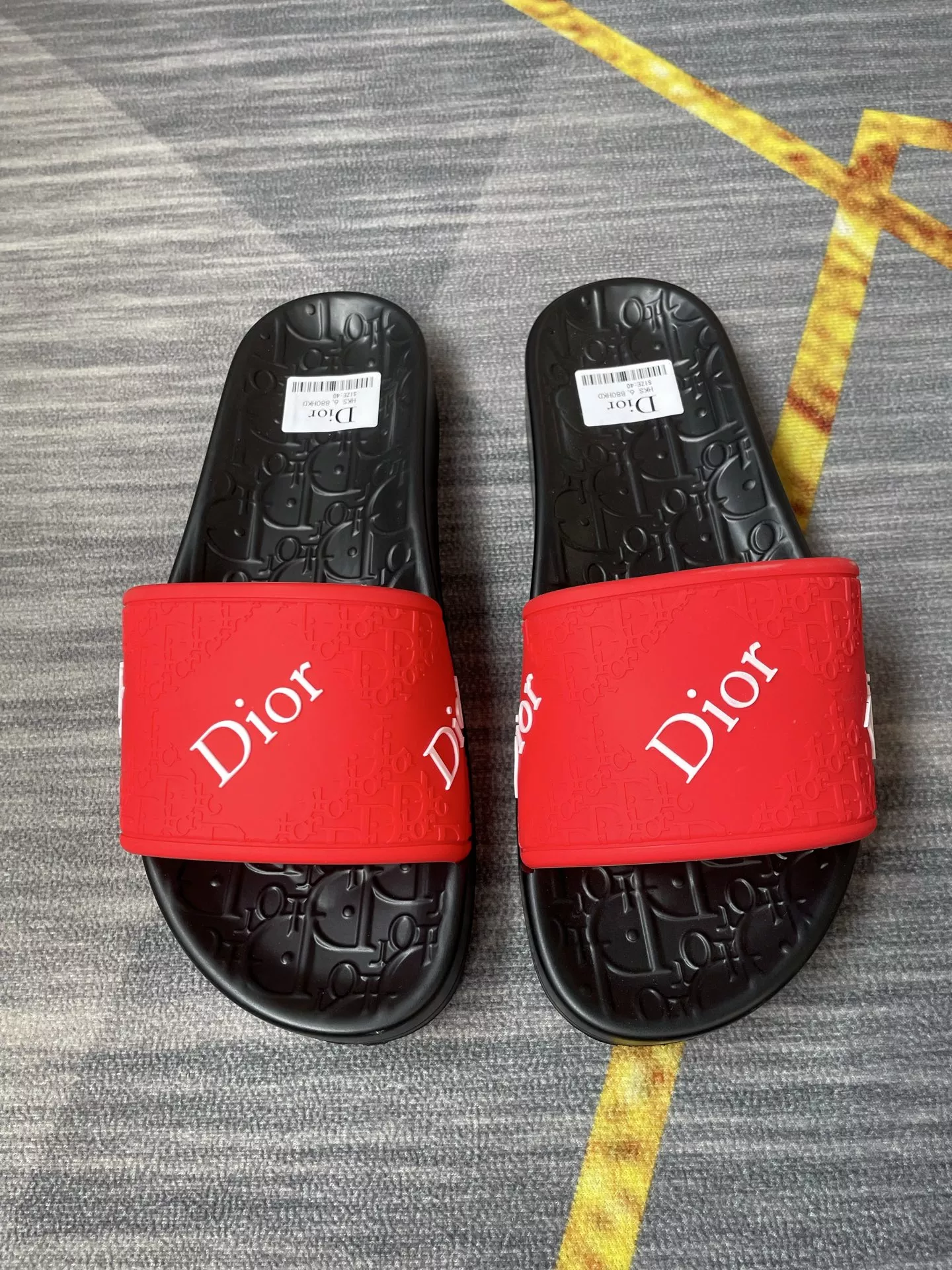 Trendy 3306 Christian Dior Slippers For Men