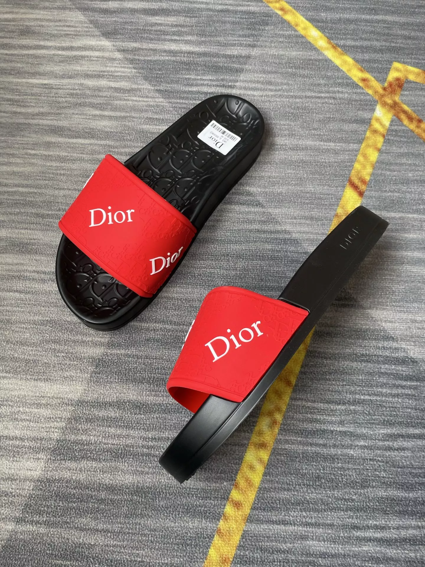 Trendy 3306 Christian Dior Slippers For Men