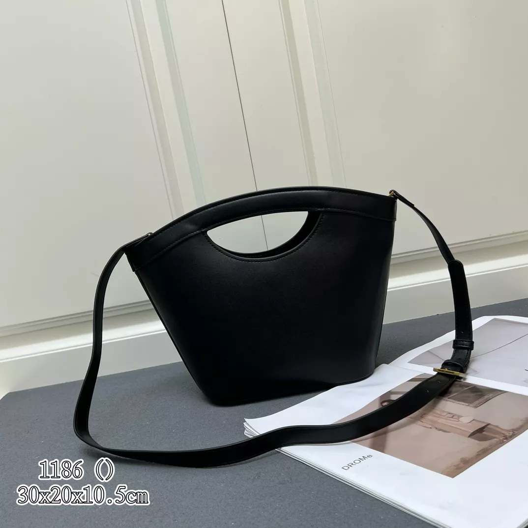 Trendy 331 Yves Saint Laurent YSL AAA Quality Messenger Bags For Women