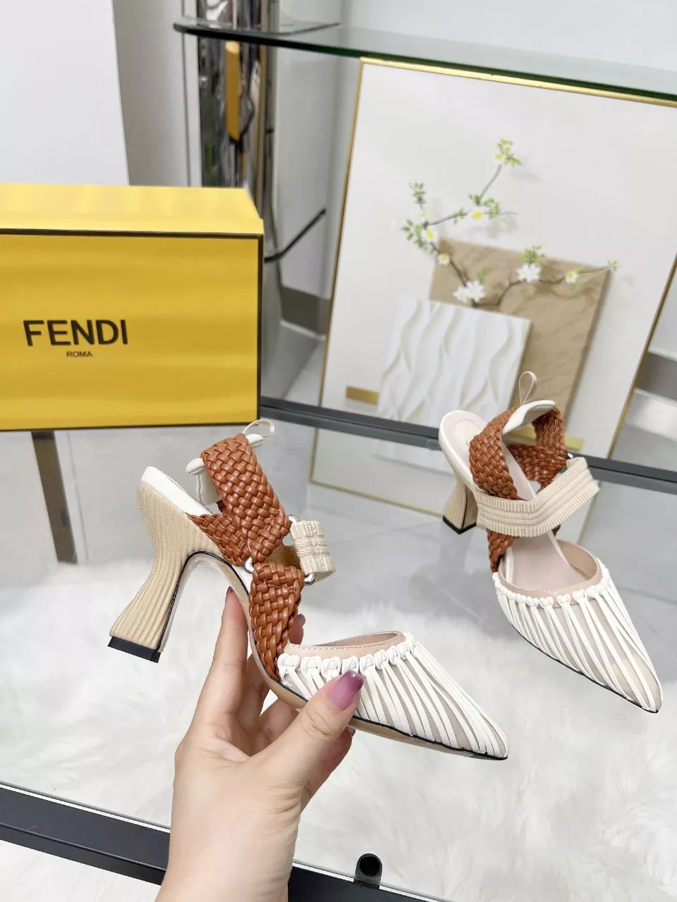 Trendy 3334 Fendi Sandal For Women