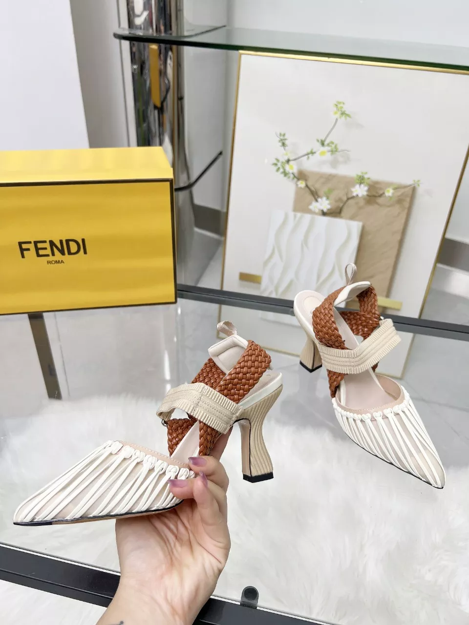 Trendy 3334 Fendi Sandal For Women