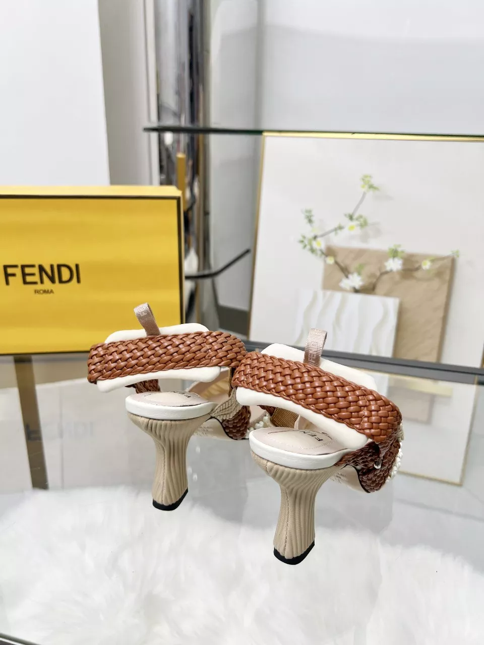 Trendy 3334 Fendi Sandal For Women