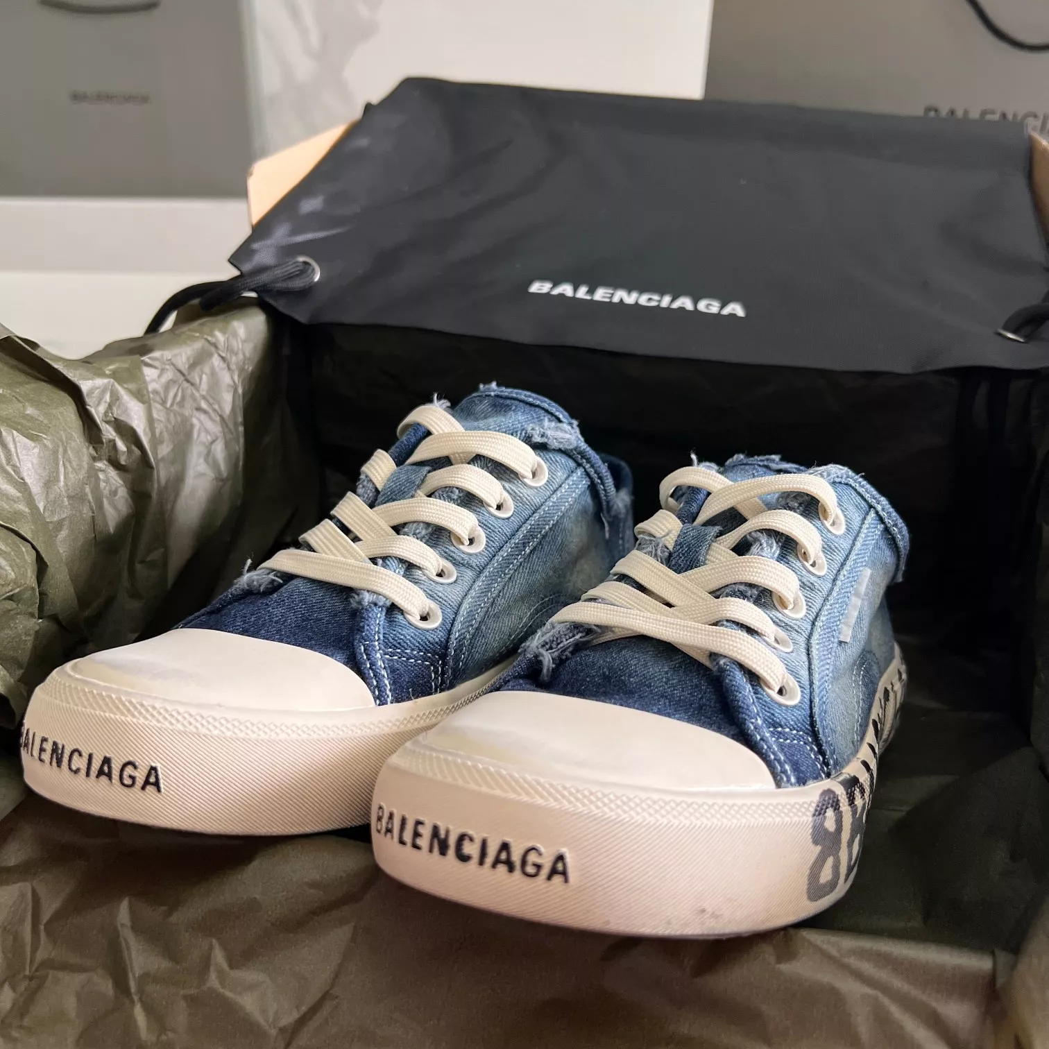 Trendy 3627 Balenciaga Casual Shoes For Men