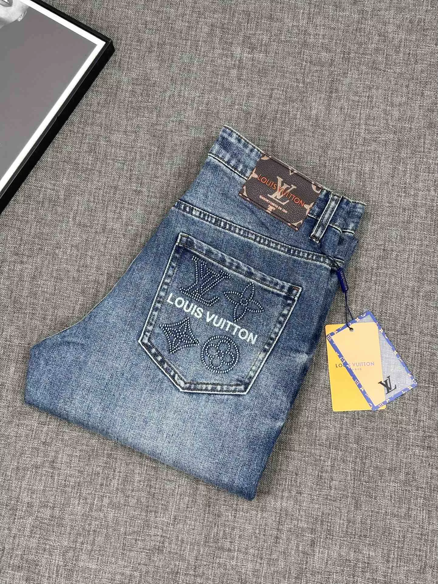 Trendy 3686 Louis Vuitton LV Jeans For Men
