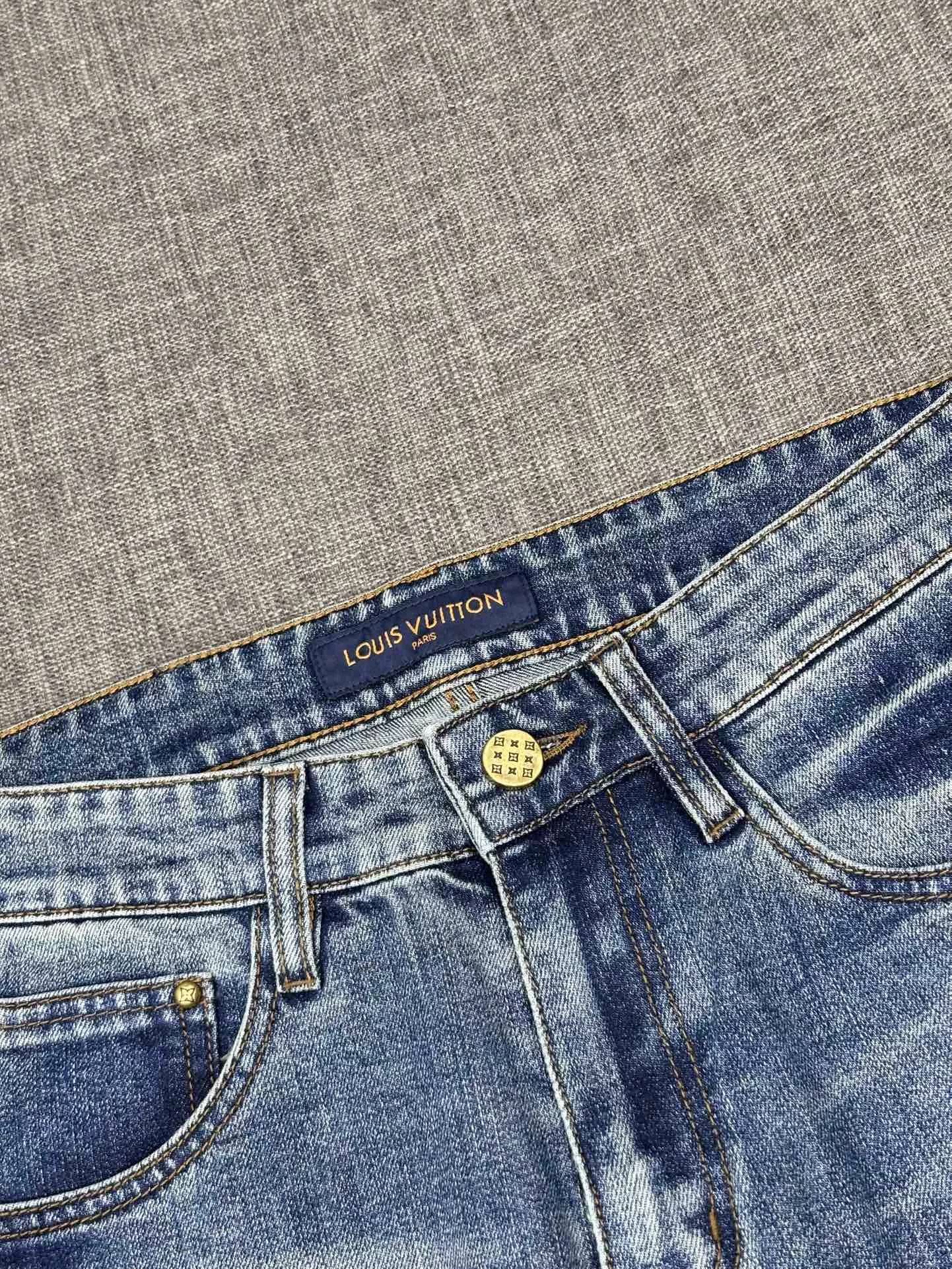 Trendy 3686 Louis Vuitton LV Jeans For Men
