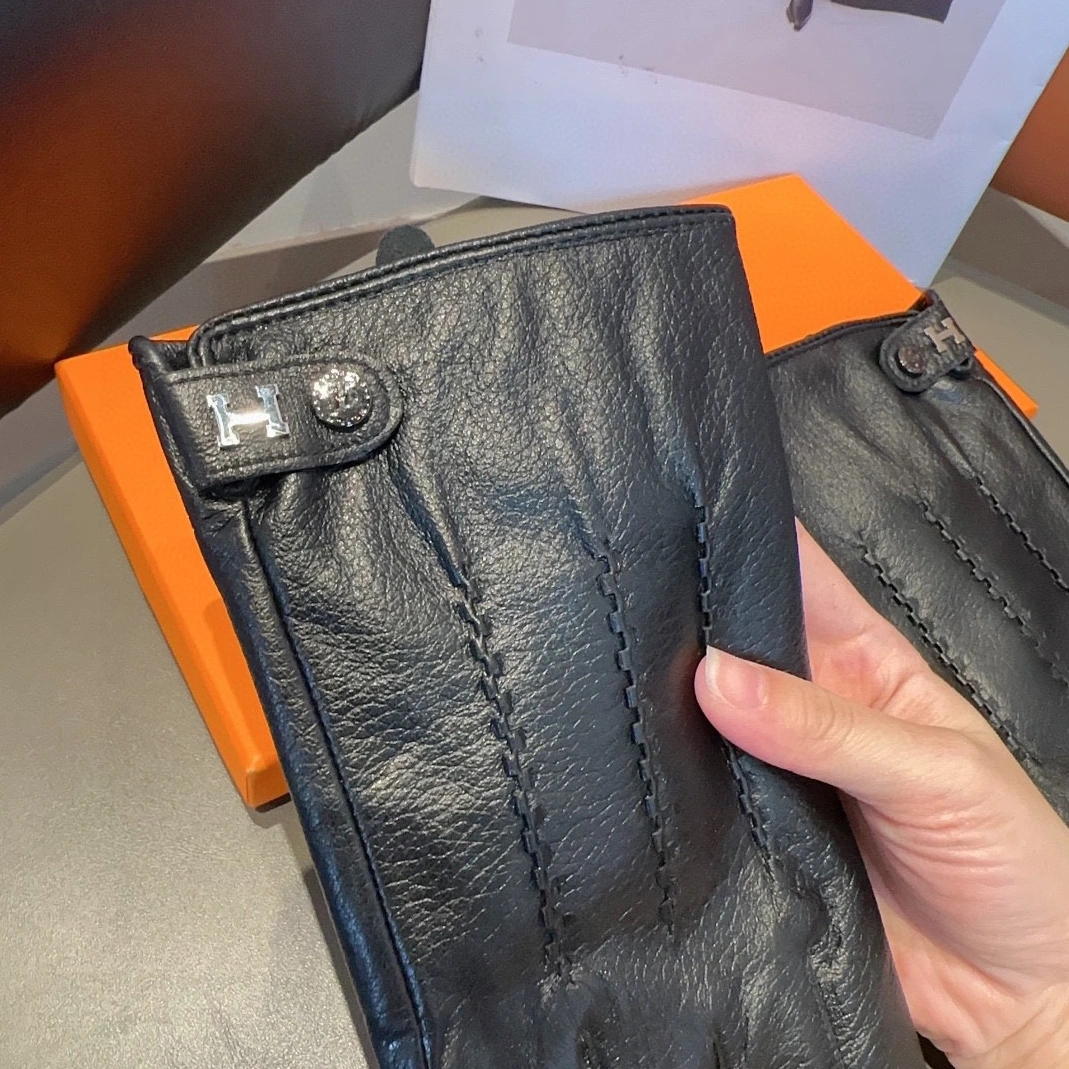 Trendy 379 Hermes Gloves For Men