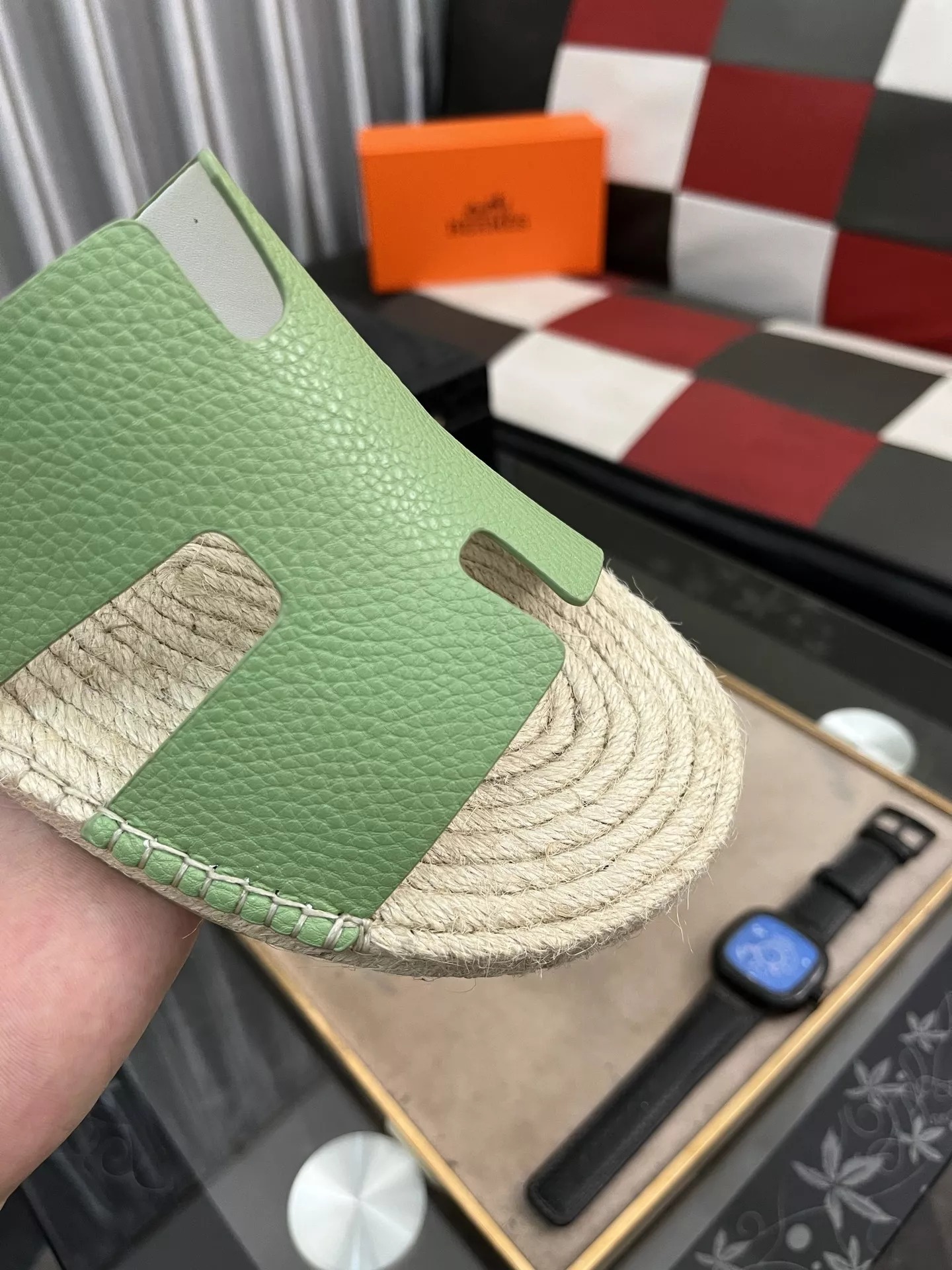 Trendy 3916 Hermes Slippers For Men
