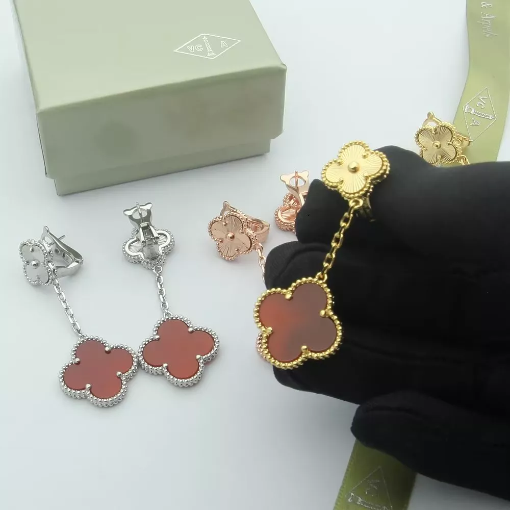 Trendy 3989 Van Cleef & Arpels Earrings For Women