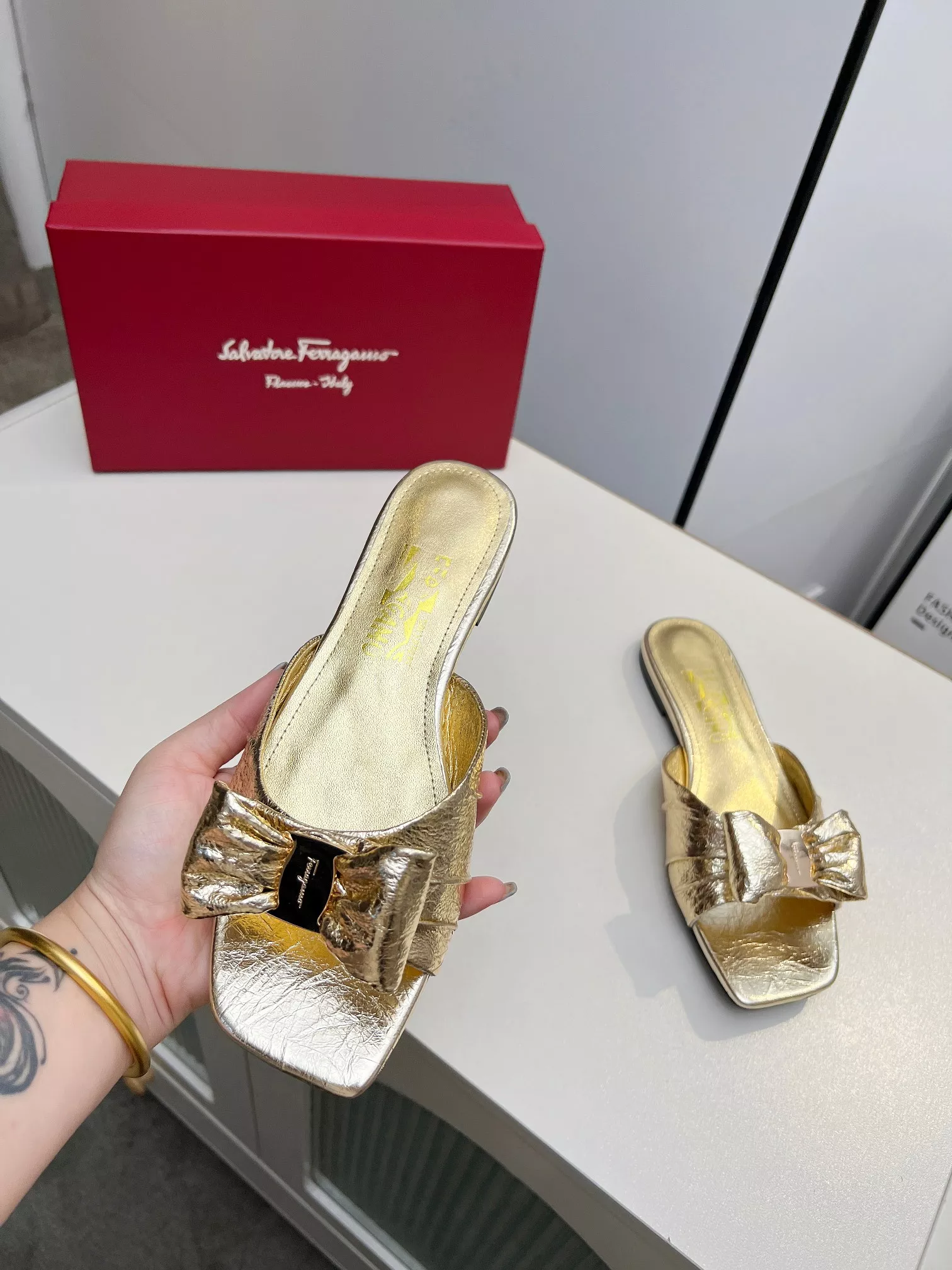 Trendy 4205 Salvatore Ferragamo Slippers For Women