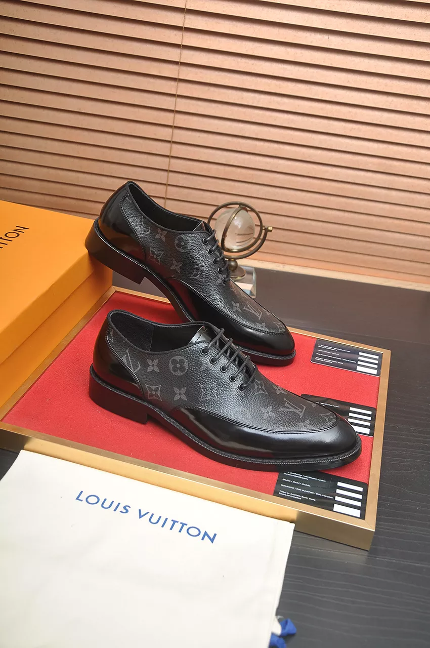 Trendy 422 Louis Vuitton LV Oxfords Shoes For Men