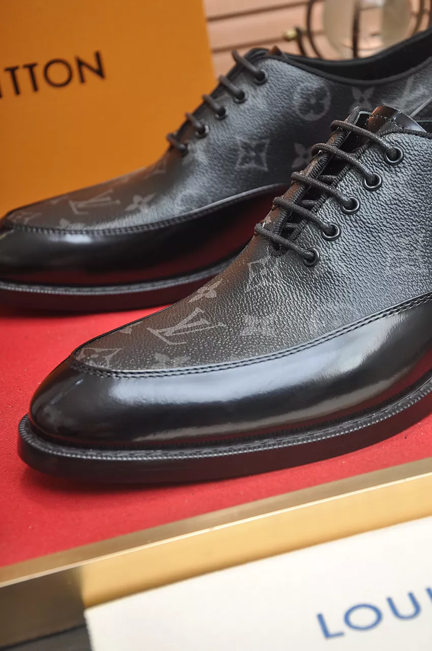 Trendy 422 Louis Vuitton LV Oxfords Shoes For Men