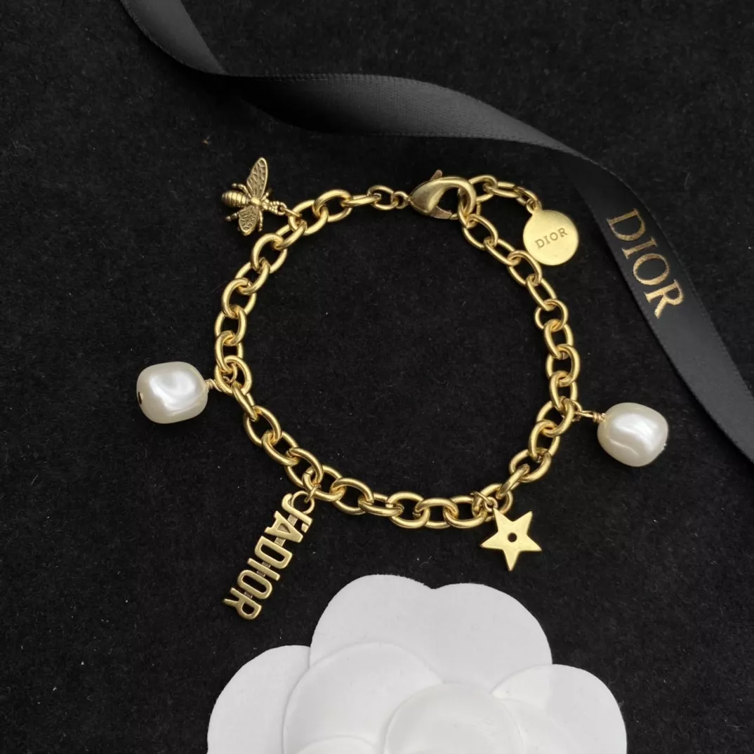 Trendy 4273 Christian Dior Bracelets For Women