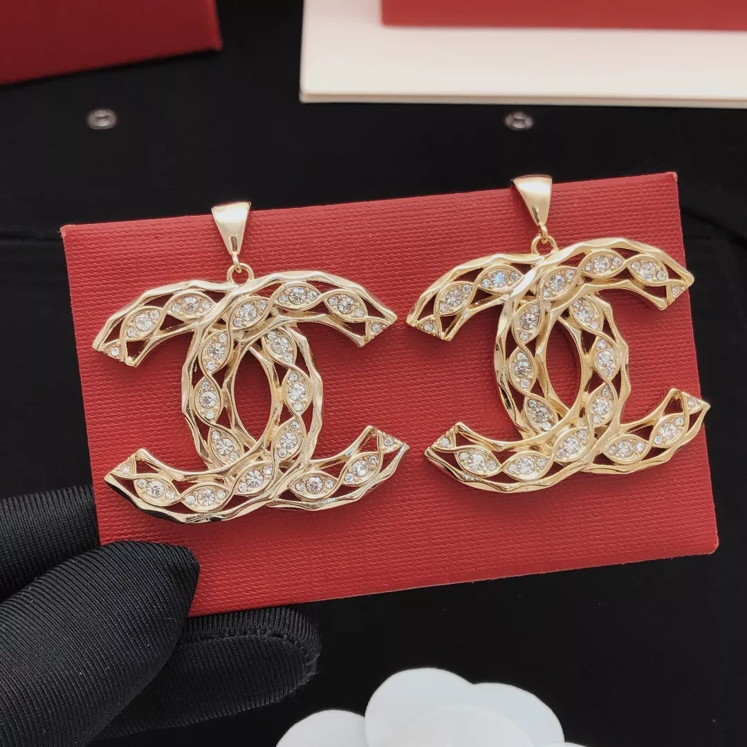 Trendy 4296 Chanel Earrings For Women