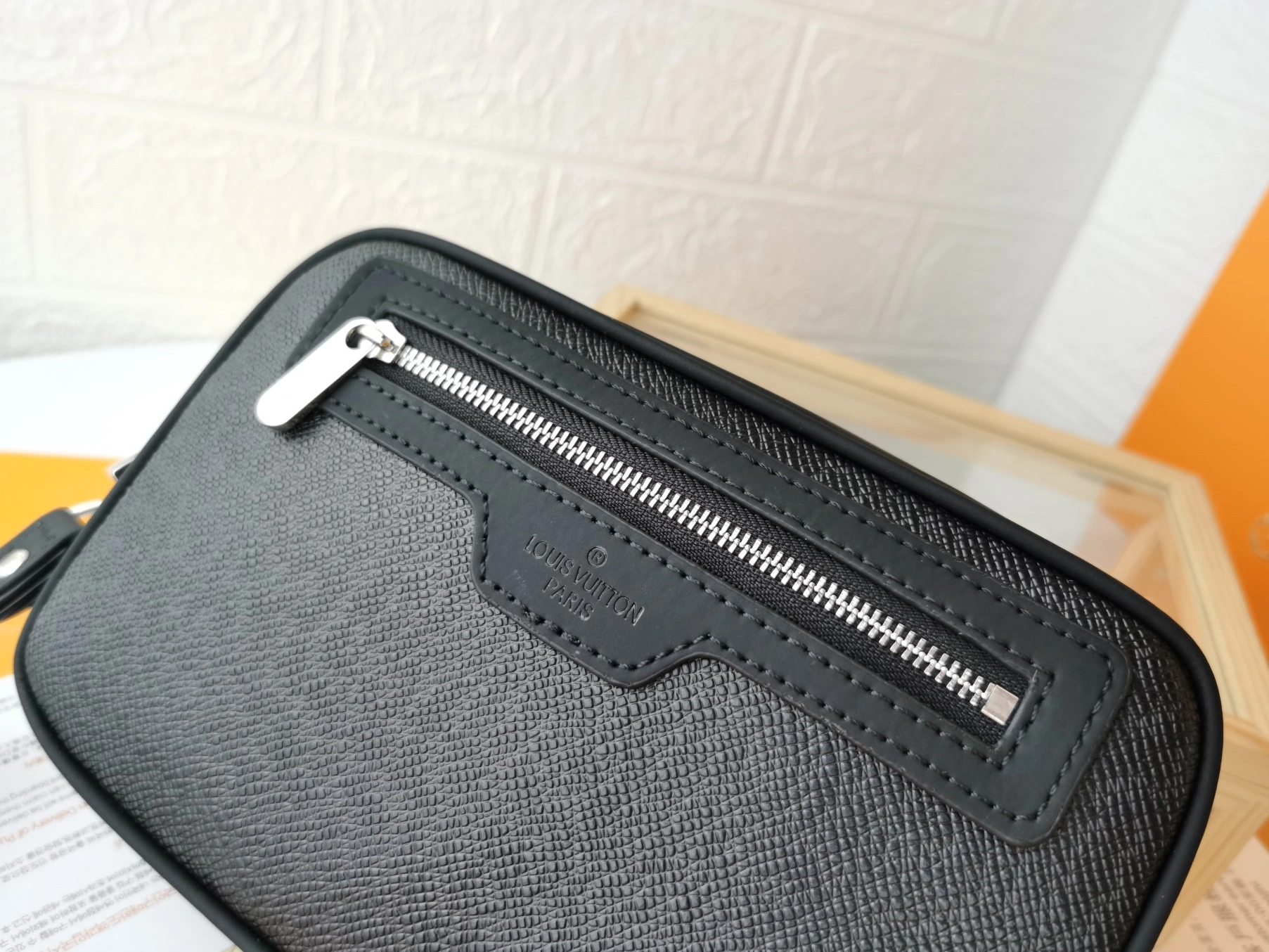 Trendy 4407 Louis Vuitton AAA Man Wallets