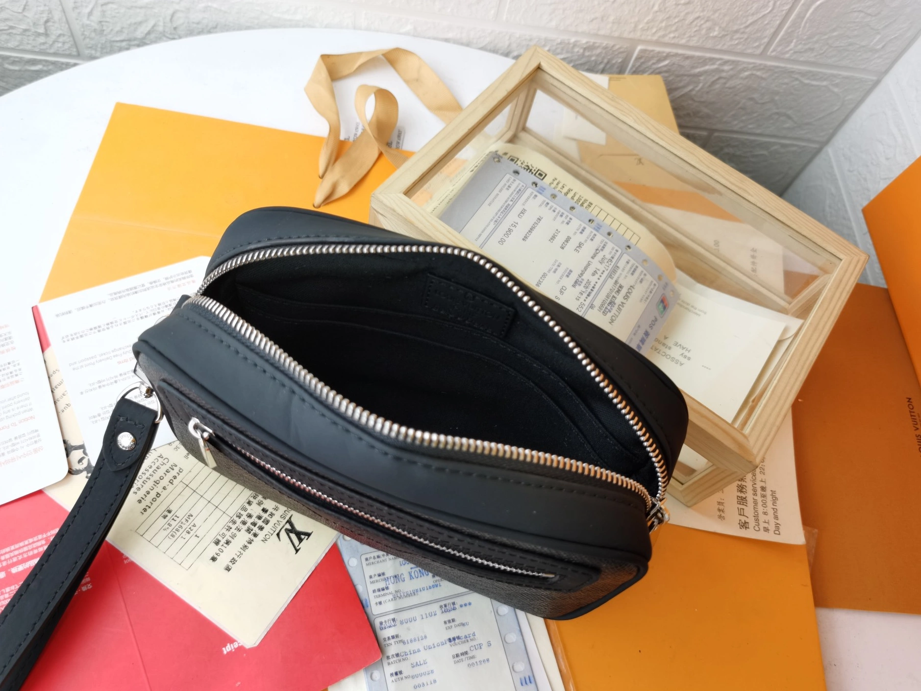 Trendy 4407 Louis Vuitton AAA Man Wallets