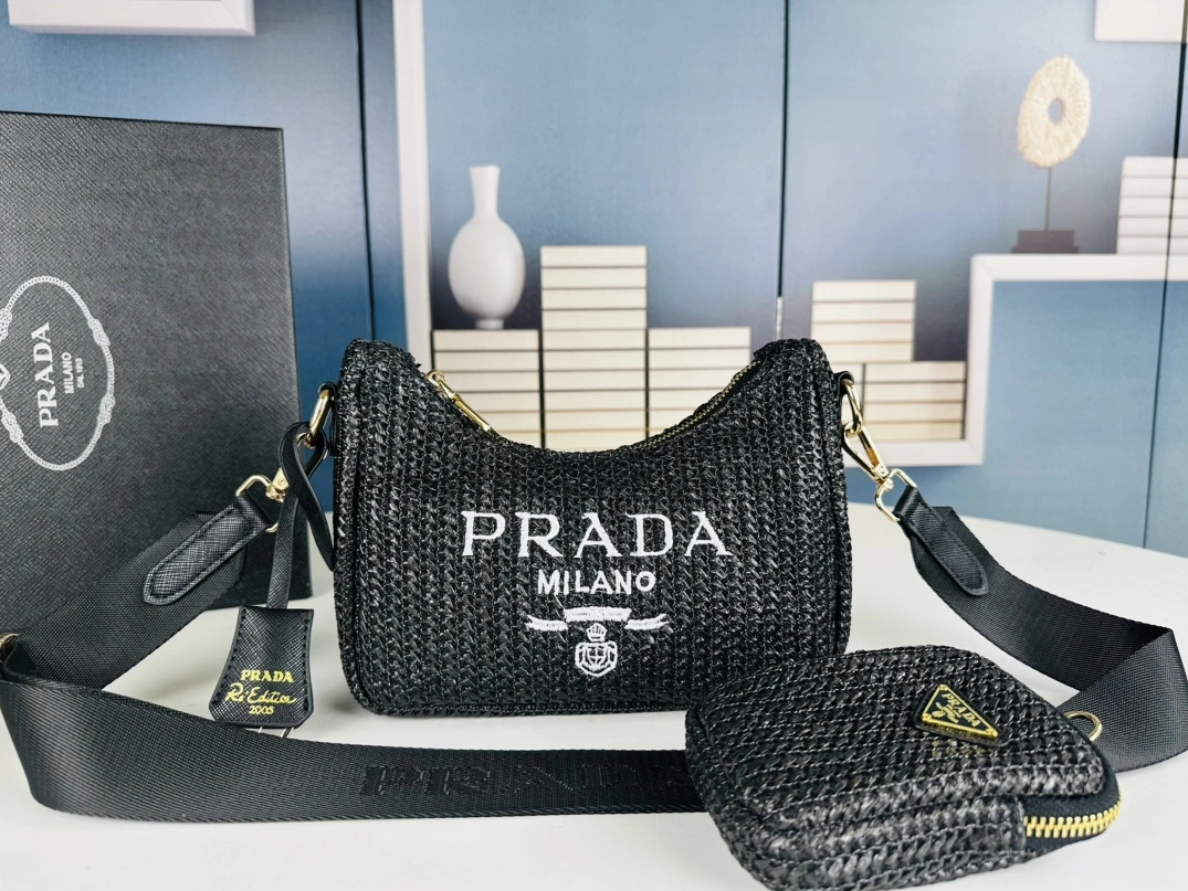 Trendy 4462 Prada AAA Quality Messenger Bags For Women