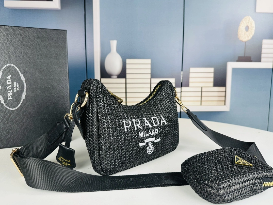 Trendy 4462 Prada AAA Quality Messenger Bags For Women