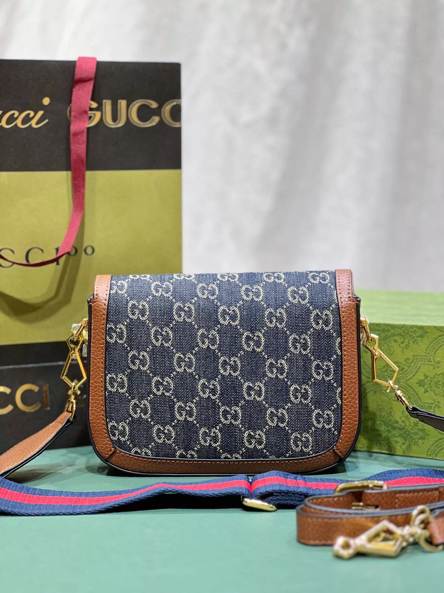 Trendy 4464 Gucci AAA Quality Messenger Bags For Women