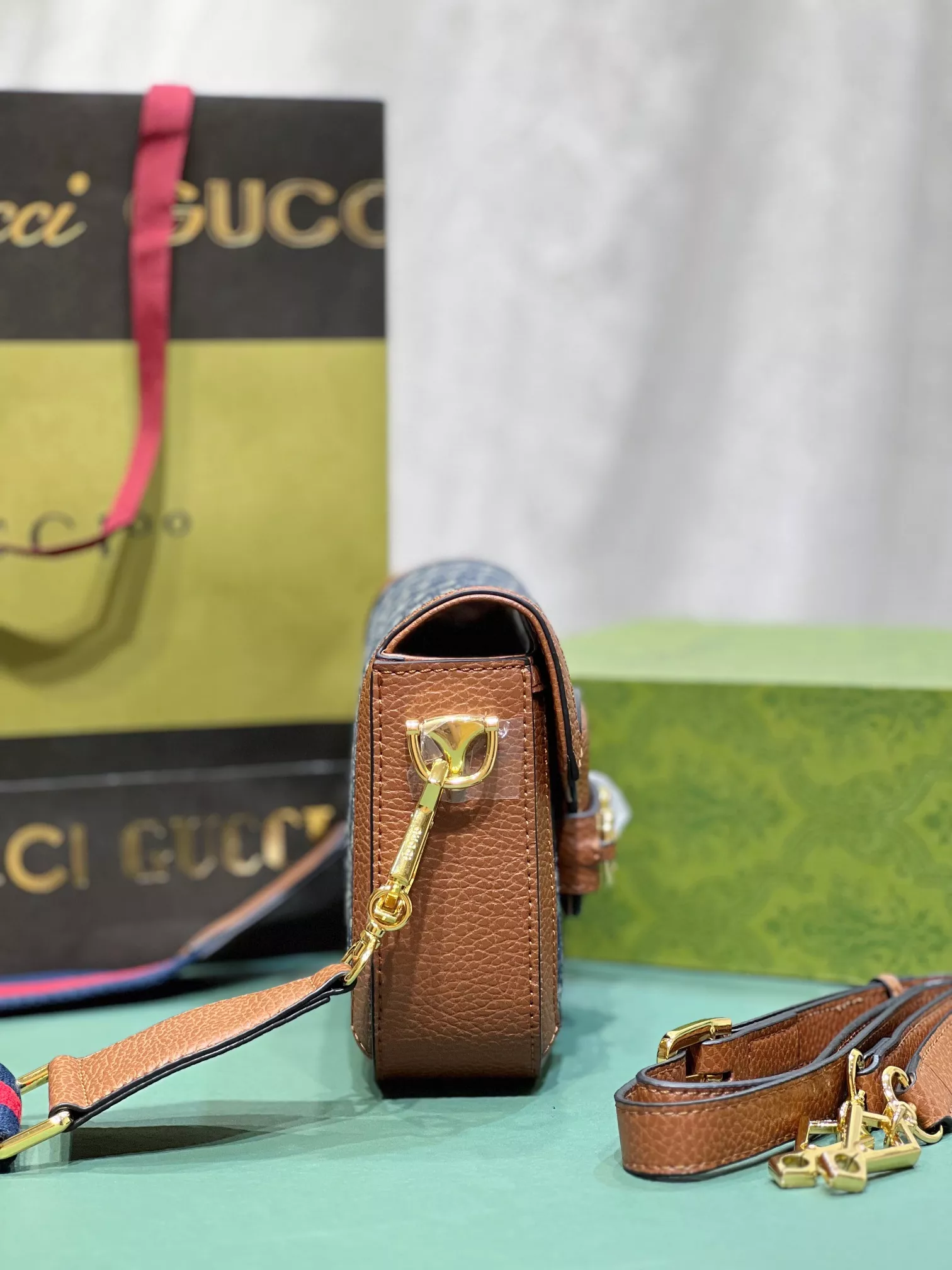Trendy 4464 Gucci AAA Quality Messenger Bags For Women